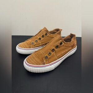 Blowfish Malibu Desert Caramel Color Sneakers